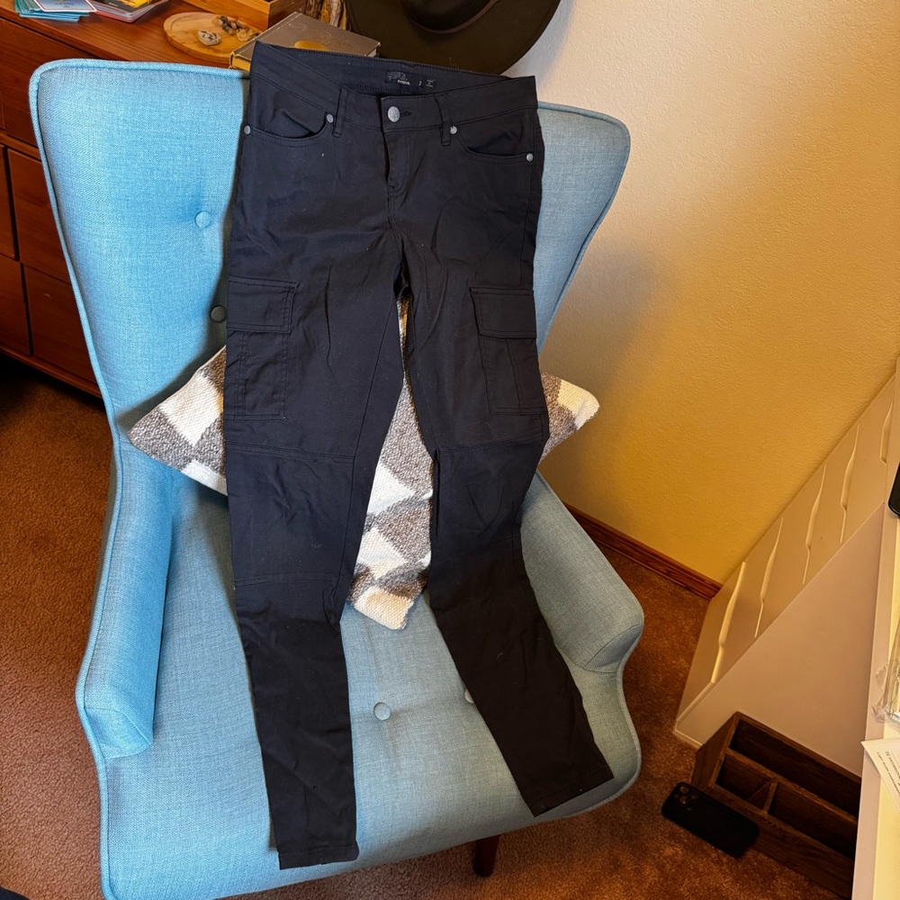 Women’s Prana hiking Black Cargo Pants